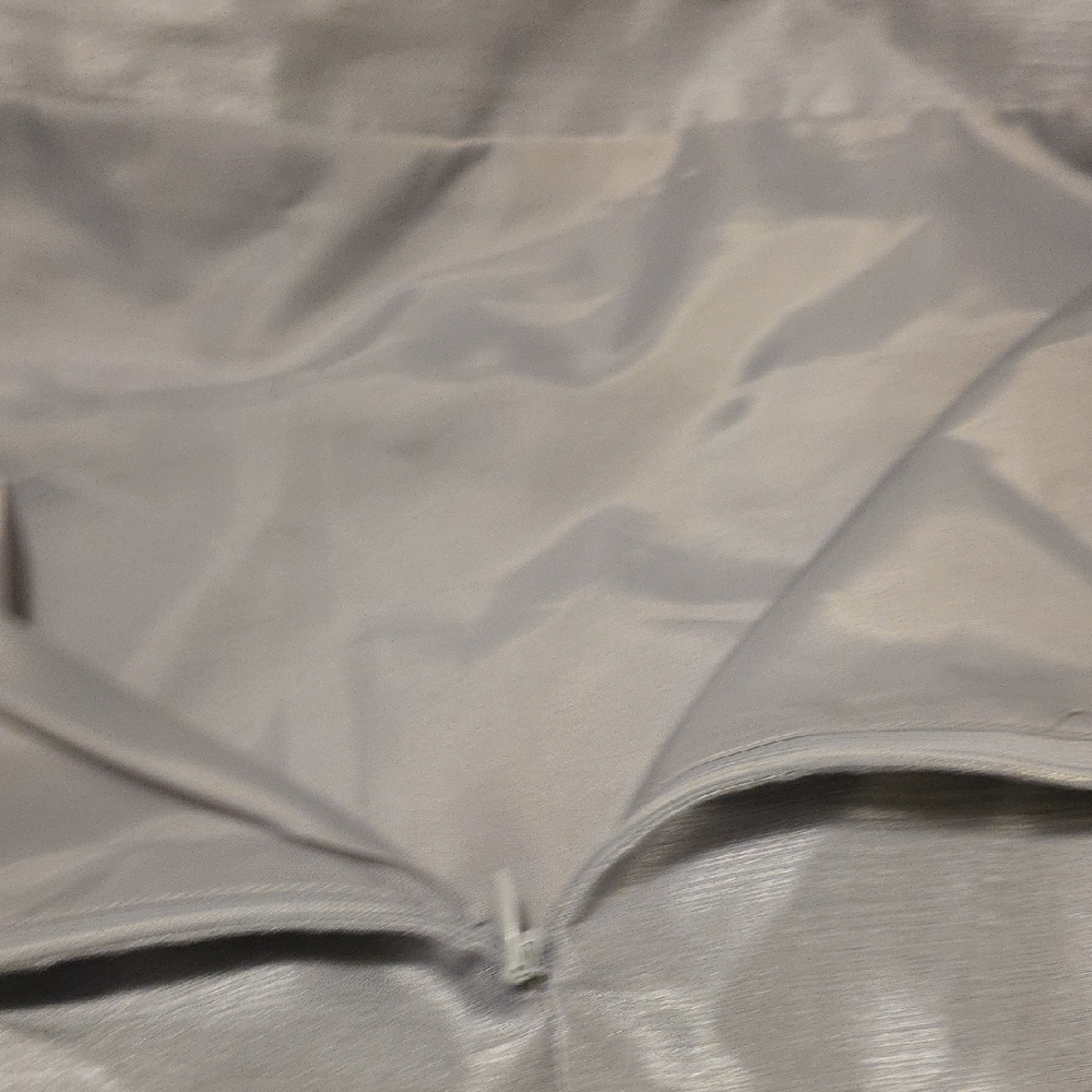Le Suit Metallic Gray Women's Skirt Set - Picture 12 of 15